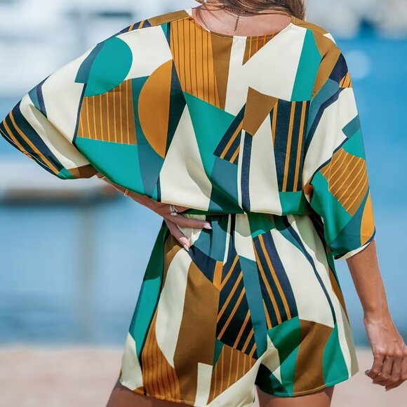 Cupshe Abstract Geo Dolman Straight Leg Romper - Picture 3 of 3